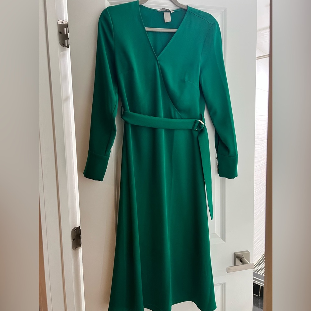 H&M Midi Dress 👗